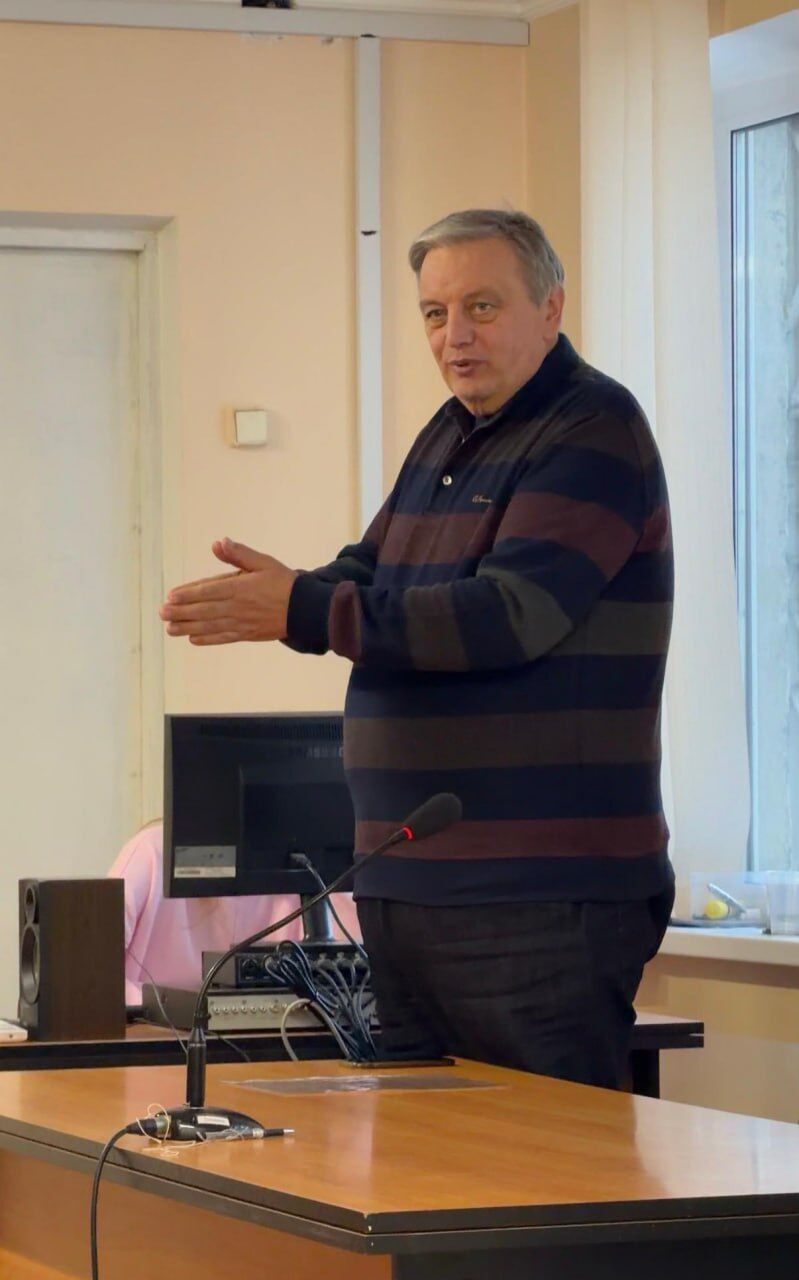 Больничный, отказ от адвоката и ''новые версии'' защиты: что происходит по делу мэра Нетишина Супрунюка