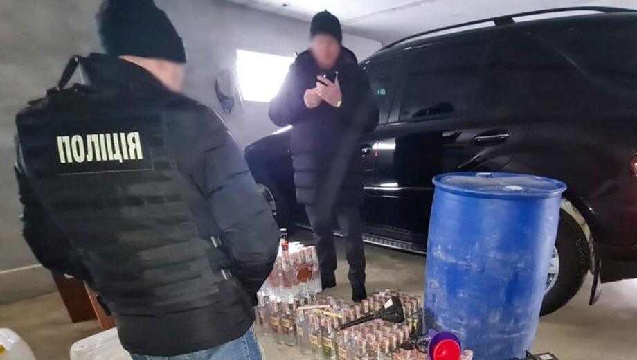 Разоблачены организаторы и сообщники цеха с поддельной водкой на Тернопольщине
