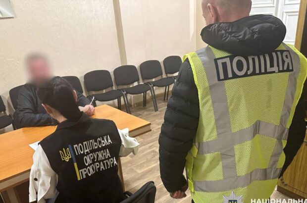 Врач в Подольском районе самостоятельно назначил себе доплаты до 300% зарплаты