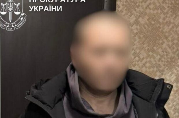В Киеве разоблачили мужчину, который за $5200 обещал »списать» военнообязанного
