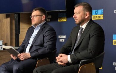 »Десятки томов и сложные процессы»: Кривонос объяснил ситуацию с приговорами