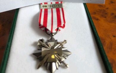 Плідна робота не лишається непоміченою: Віталій Чорненький отримав відзнаку ”Срібний хрест” до Дня військового журналіста
