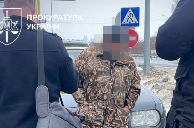 Керівників оборонних держпідприємств затримано за фіктивне працевлаштування за 12 тис. доларів