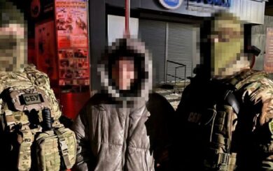 Несовершеннолетнюю подозревают в государственной измене после попытки заложить взрывчатку в центре Харькова