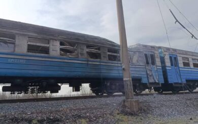 Враг ударил по пассажирскому поезду на Днепропетровщине: есть жертвы