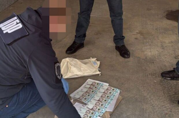 В Хмельницкой области разоблачили схему незаконной выдачи удостоверений в управлении Гоструда