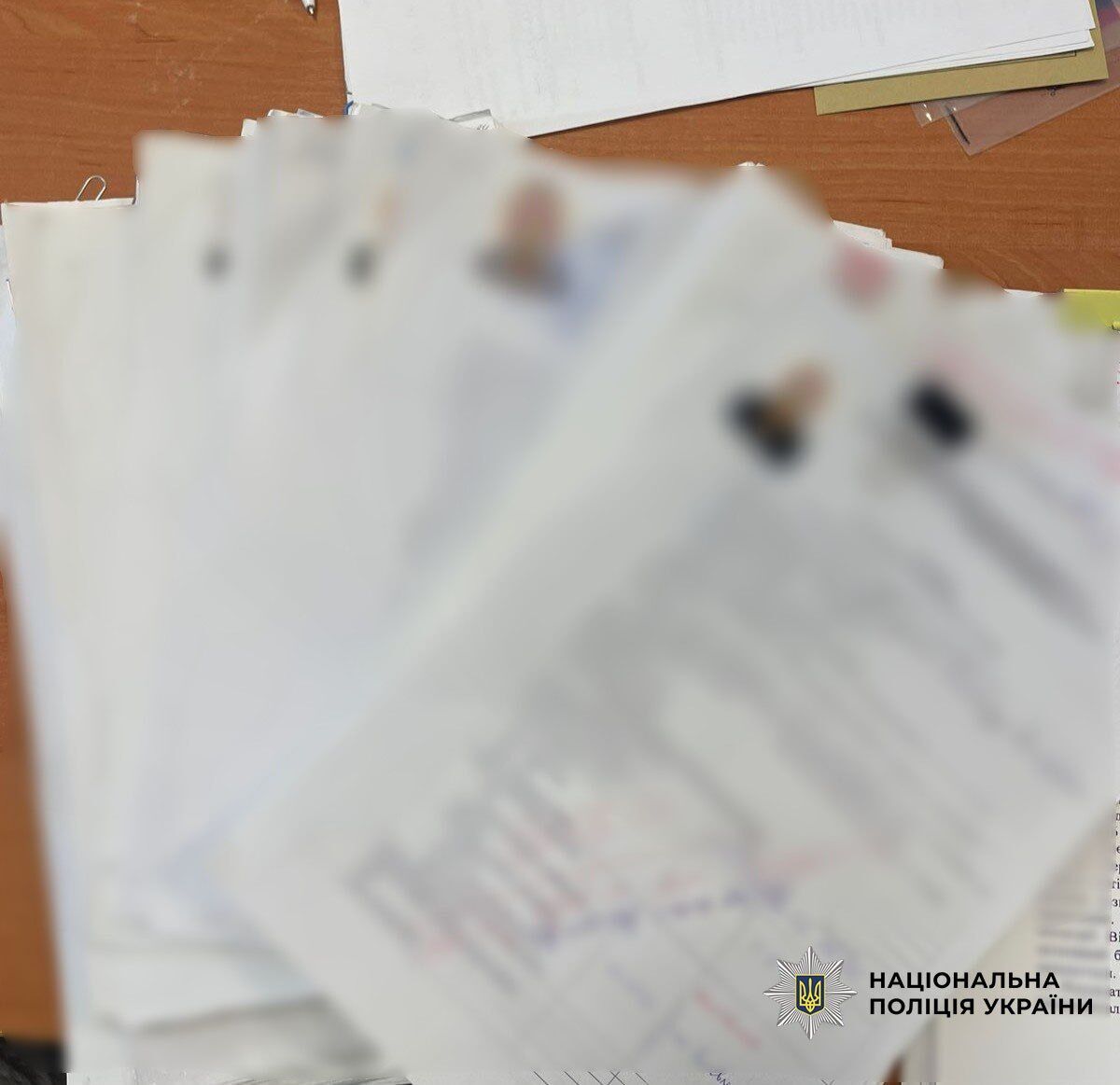 Схема з фальсифікацією аналізів на ВІЛ: судитимуть лікарів та посадовців РТЦК