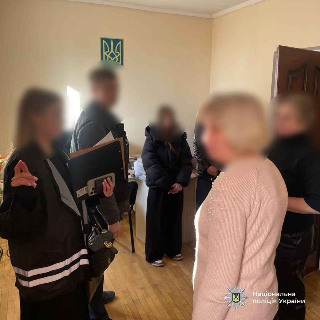 Почти 2,3 млн грн на угле для школ: во Львовской области разоблачили чиновников горсовета