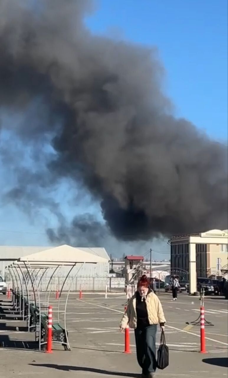 Под Одессой вспыхнул масштабный пожар на рынке ''7-й километр''