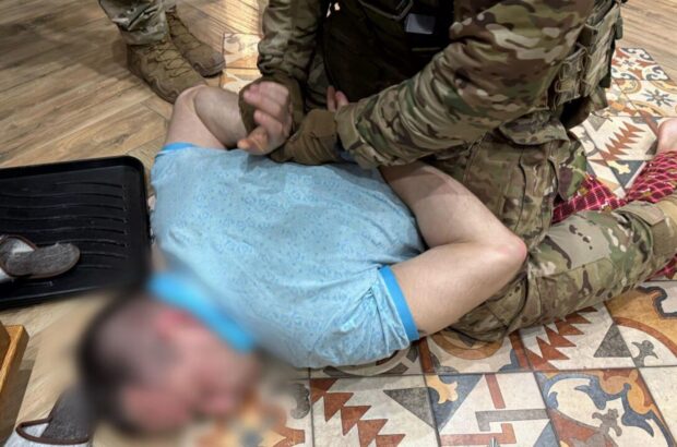 Девять закарпатцев предстанут перед судом за масштабное производство наркотиков