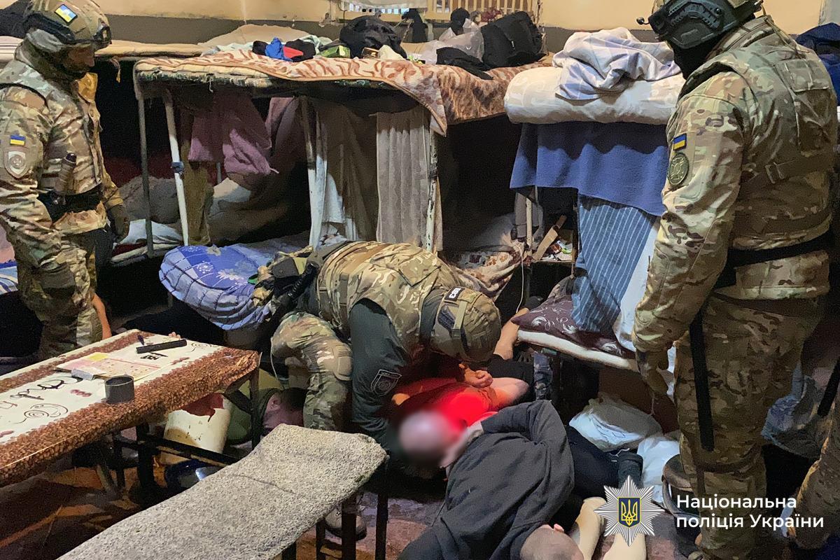 В Виннице разоблачили мошенников из колонии: выдавали себя за работников банка