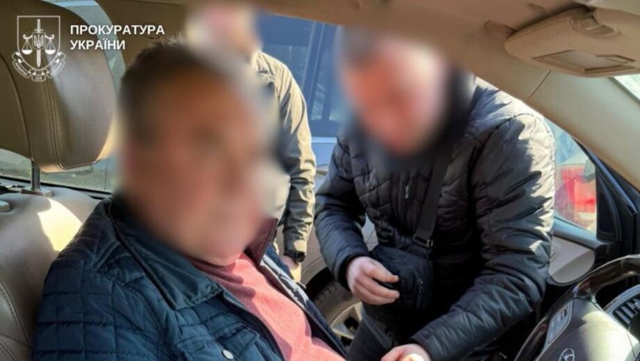 Колишньому в.о. директора КП ”Голосіїво-будінвест” повідомили про підозру за хабар у 17 500$
