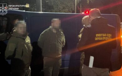 25 автоматов, пулемет и тысячи патронов: в суд направлено дело о масштабном сбыте оружия по Украине