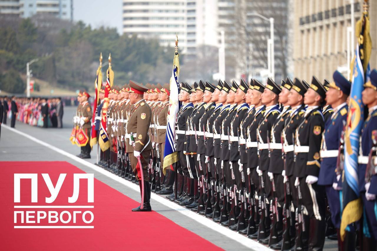 Лукашенко прибув до КНДР з офіційним візитом та зустрівся з Кім Чен Ином (фото)