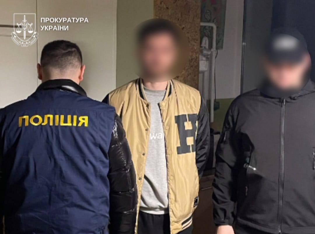 Разоблачена схема переправки призывников за границу: капеллан маскировал мужчин в сетках