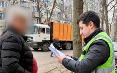 Ремонт зоопарка в Одессе: директор фирмы и инженер получили подозрения