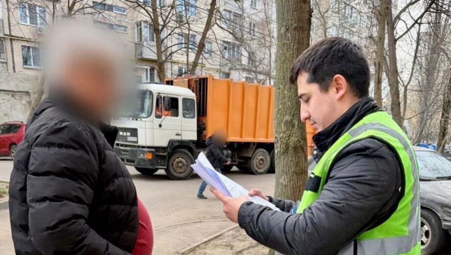 Ремонт зоопарка в Одессе: директор фирмы и инженер получили подозрения