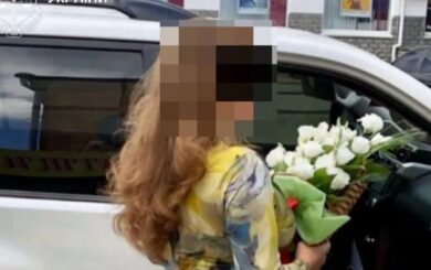 Фігурантка на лікарняному, адвокат — у стоматолога: хто гальмує справу чиновниці Ястреб з Держгеокадастру?