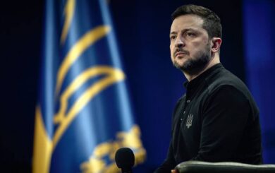 Зеленский поручил Кабмину новые программы против роста цен