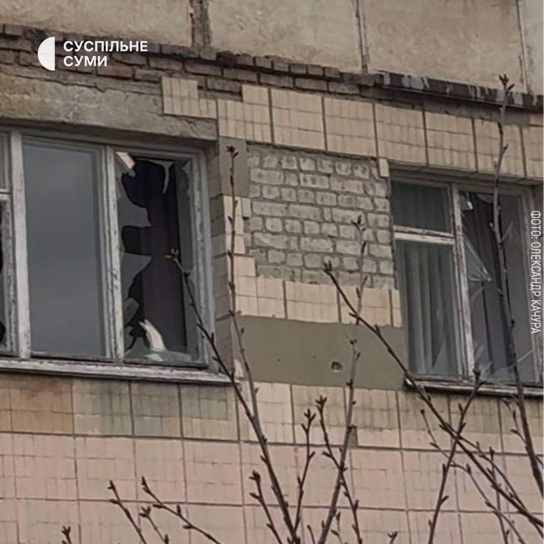 У Нікополі безпілотники влучили по ринку: є загиблі та поранені