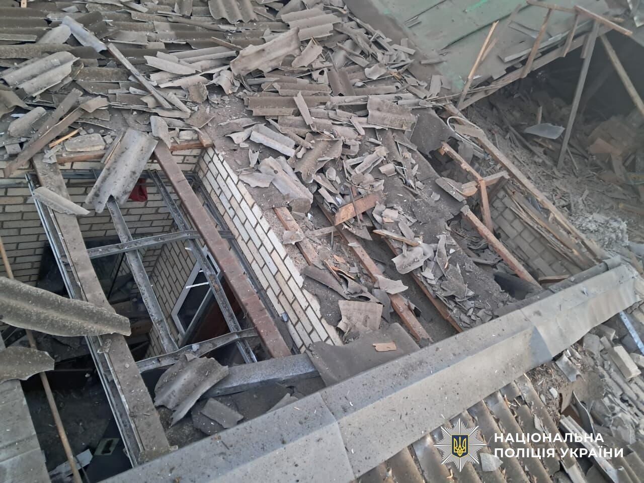 У Нікополі безпілотники влучили по ринку: є загиблі та поранені