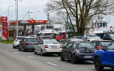 В Польше фиксируют »топливный туризм» из-за разницы в ценах с Германией