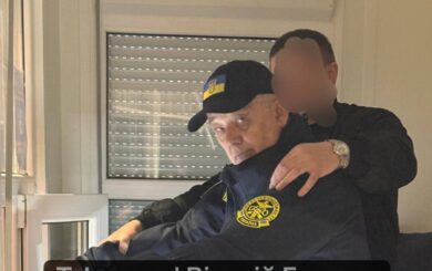 Інспектора Львівської митниці затримали ”на гарячому” під час отримання хабаря