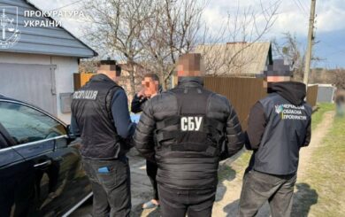 Зарабатывали на трагедии: в Умани разворовали миллионы во время восстановления дома после ракетного удара