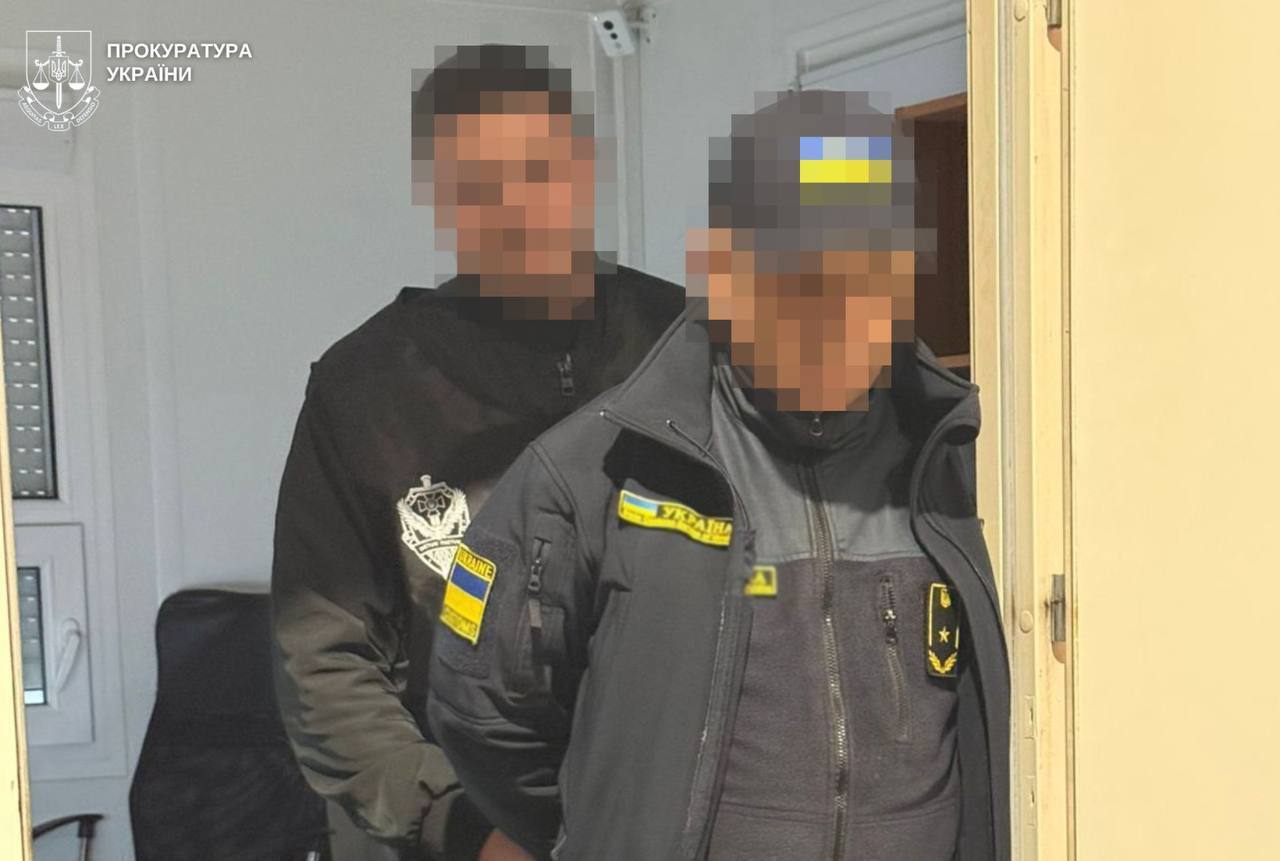 На Львівщині митника викрили на схемі незаконного вивезення валюти за кордон
