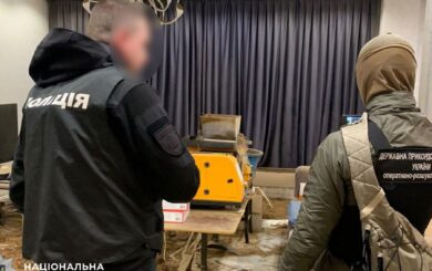 В Херсоне разоблачили подпольное производство сигарет: изъято более миллиона гильз и тонны табака