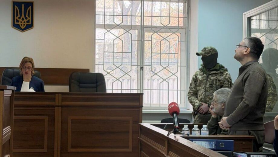 Коломойський — вже не в ”клітці”: у Шевченківському суді триває процес за участі бізнесмена (фото)