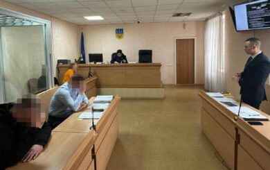 Понад 14 ”мертвих душ”: у Дніпрі підозрюють керівника підприємства та його сина