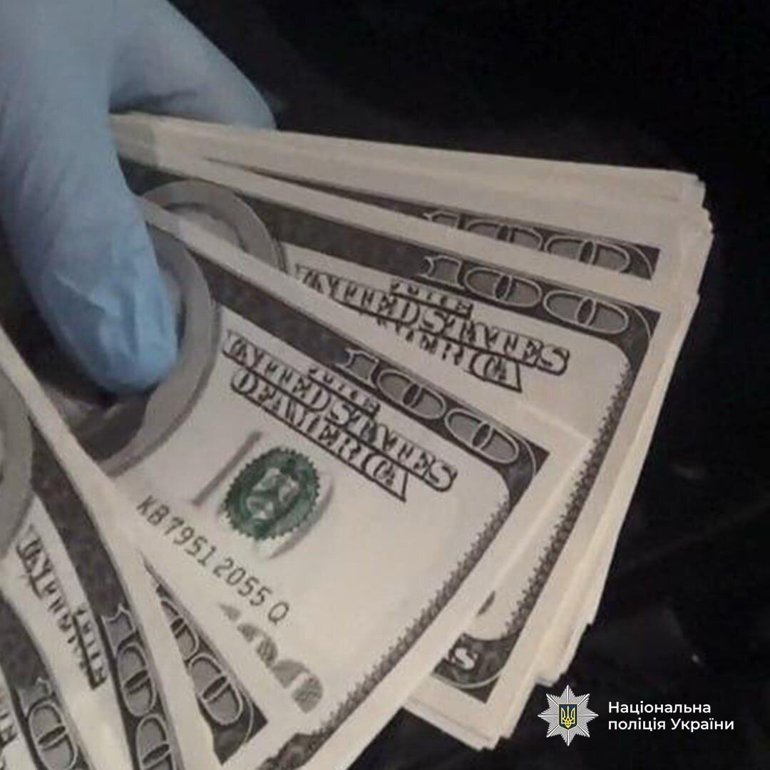 До суду передали справу іноземців за збут підроблених 100-доларових купюр