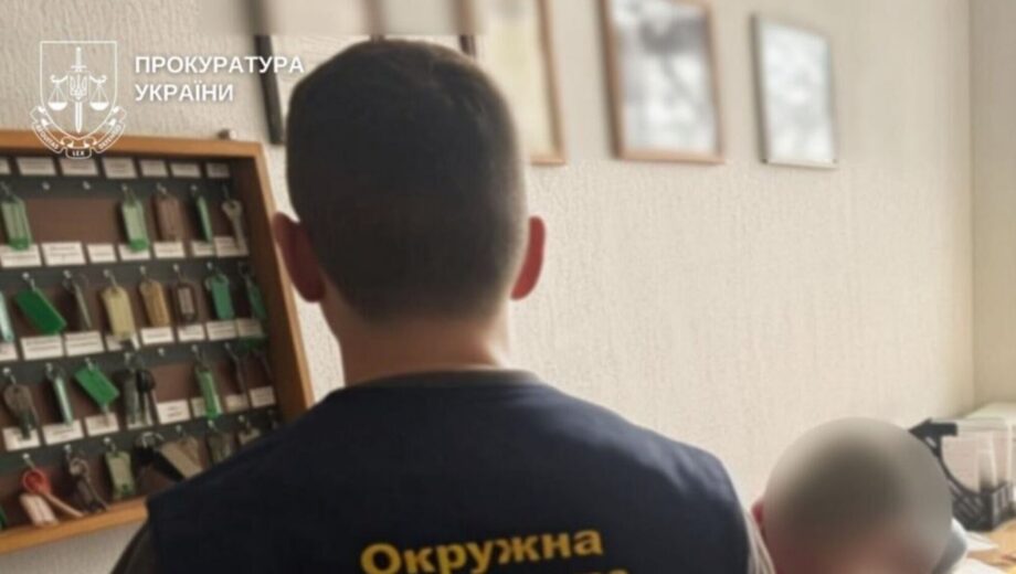 Закупівля з переплатою на понад мільйон: у Чернівцях двом посадовцям ліцею оголосили підозру