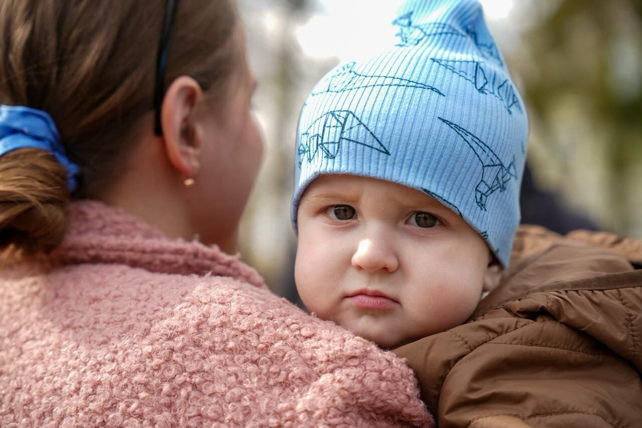 Історія, яка сколихнула країну: 10-місячний Марк отримав апарат ШВЛ від фонду ''Надія'' і Валерія Дубіля
