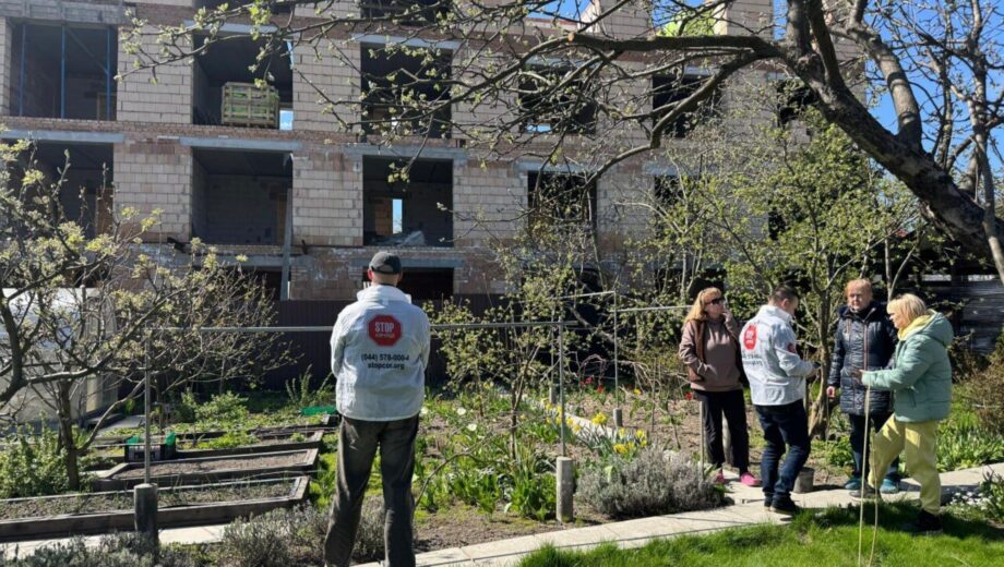 Несмотря на уголовное производство: »450 Group» продолжает самочинно строить многоквартирный дом в Святошине (фото)
