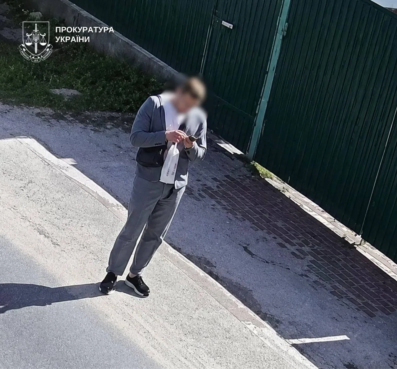 ''Обыск'' по видеосвязи и минус 7 миллионов: в Киеве мошенники обманули эксвысока должностного лица