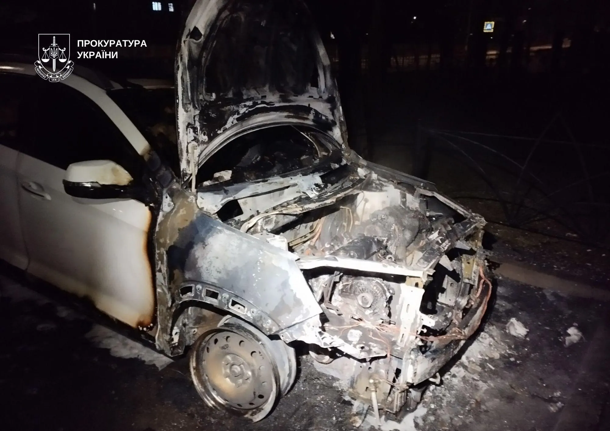 Громадянин Грузії на замовлення рф палив авто в Києві та маскував їх під машини ЗСУ