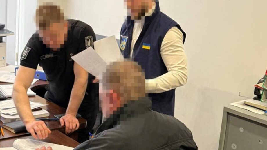 В Киевской области эксголову суда подозревают в схеме с квартирами умерших людей