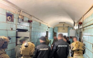 14 »сходок» в СИЗО: разоблачена масштабная криминальная схема с »общаком» и наркотиками