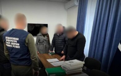 Эксначальника Ровенского ТЦК будут судить из-за переплаты за пикапы для ВСУ