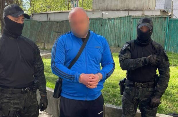 За 8 – 12 тыс. грн »помогали» сдать экзамены на права: в Киеве разоблачили двух мужчин