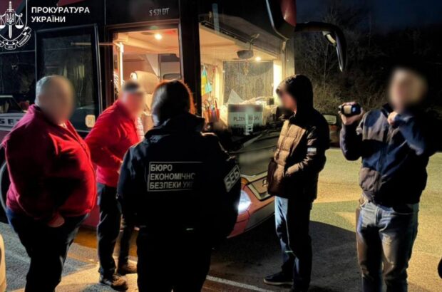 200 тысяч пассажиров без налогов: в Закарпатье разоблачена теневая схема международных перевозок