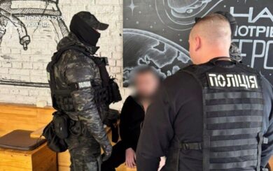 Продавав фіктивну інвалідність через OLX за $9000: у машині киянина знайшли гранату Ф-1