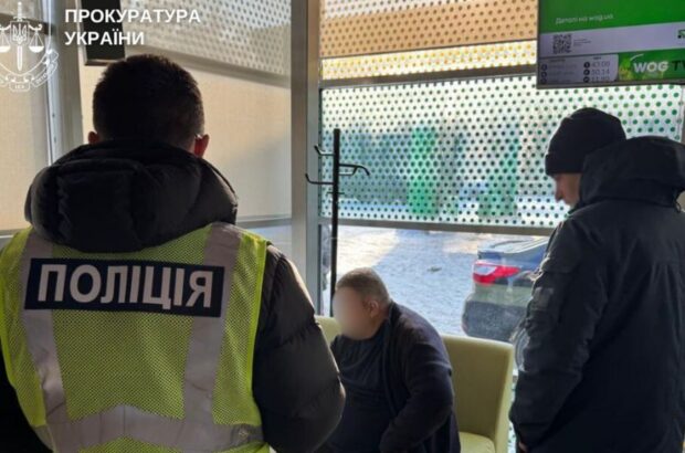 Афериста-одесита спіймали з $5 тис: фейкові справки для демобілізації