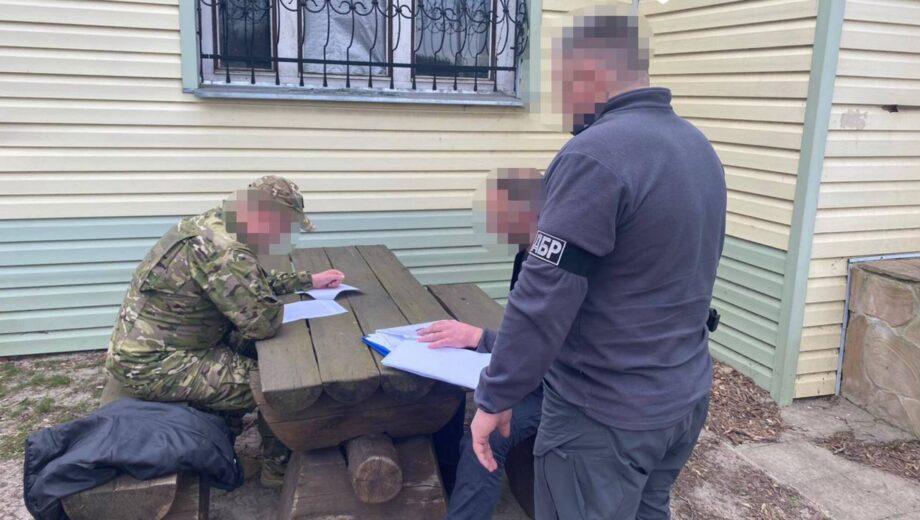 Закуповували продукти для військових за завищеними цінами: викрито посадовців на Херсонщині