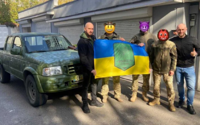 Фіолетові номери і бойові завдання: що хочуть робити із автівками для ЗСУ