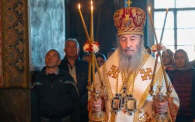 Зеленський позбавив громадянства митрополита Онуфрія, що таємно мав паспорт рф