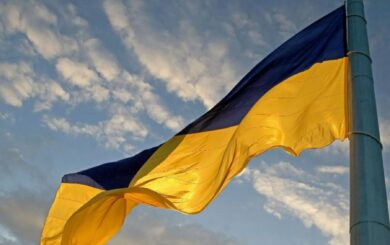 ”F*ck вам, а не шана”: львівська посадовиця зневажила гімн України (ВІДЕО)