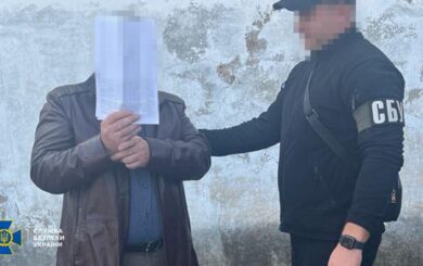 Наказала знищити всі українські підручники та прибрати українську символіку: викрито зрадницю з Запорізької області